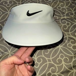 Nike dryfit wide brim visor